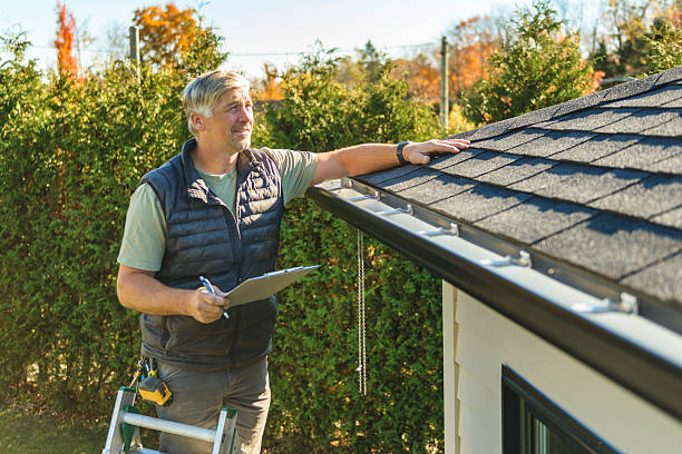 Professional Flat Roof Repair technician working in Middletown, CA